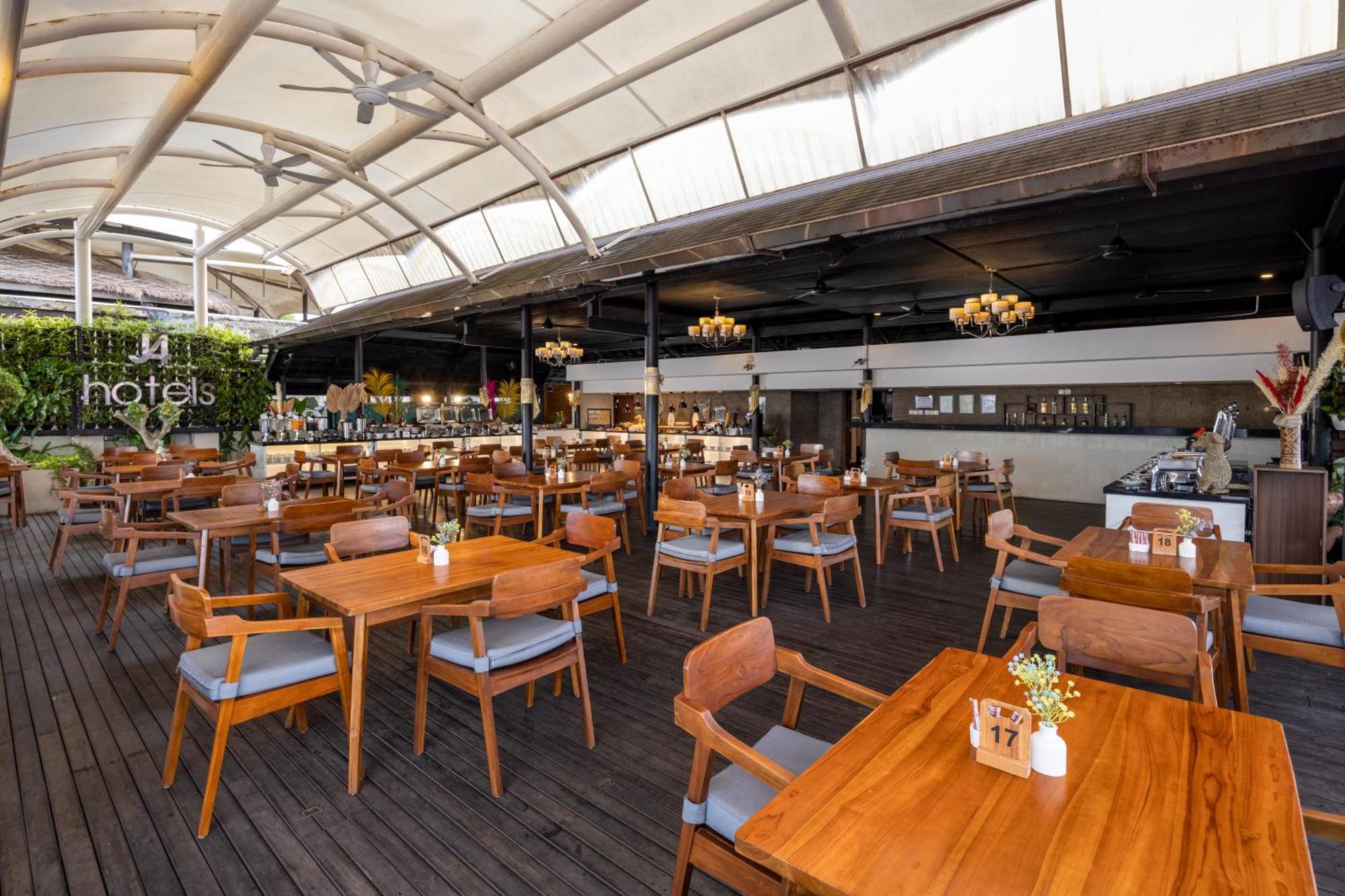 J4 Hotels Legian Exteriér fotografie